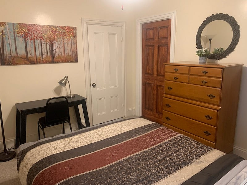 Bedroom "Left"