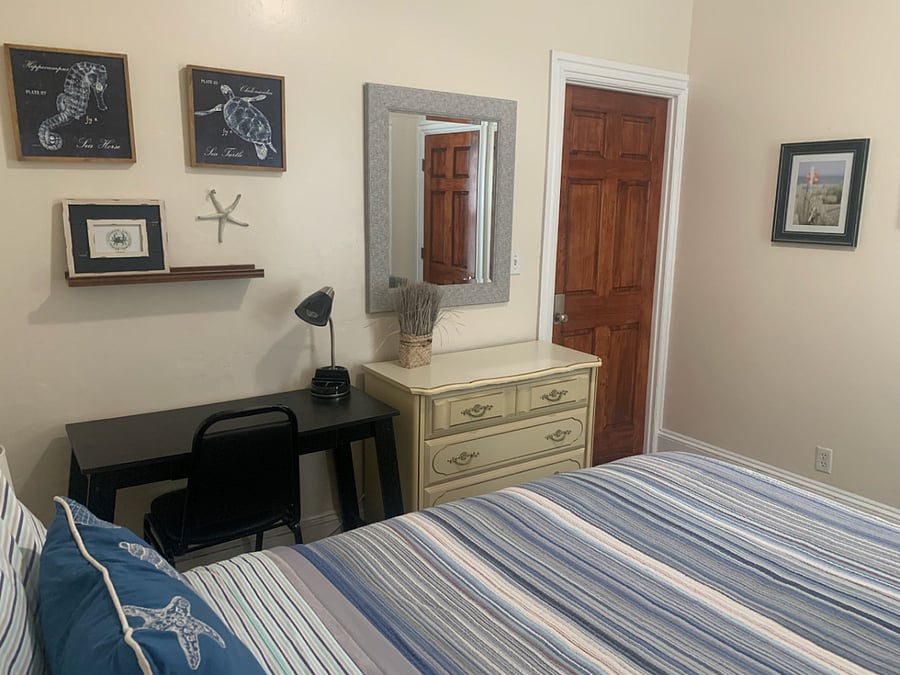 Bedroom "Right"