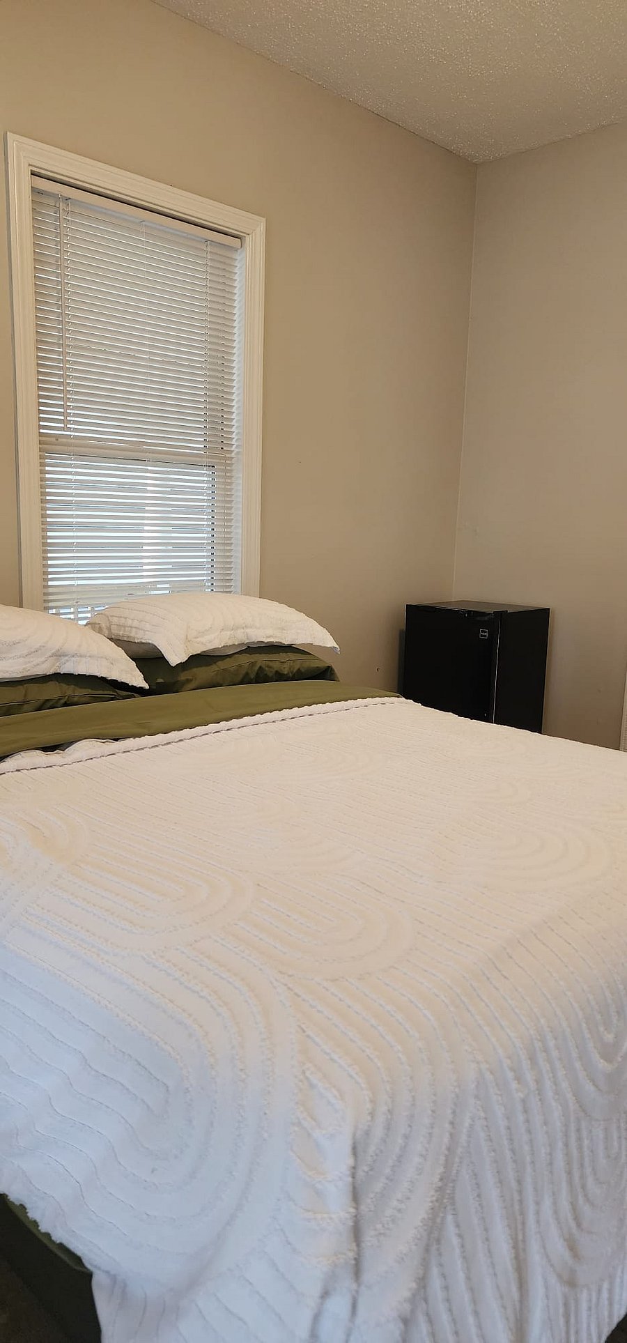 Furnished Finder property 741280_1 photo 11
