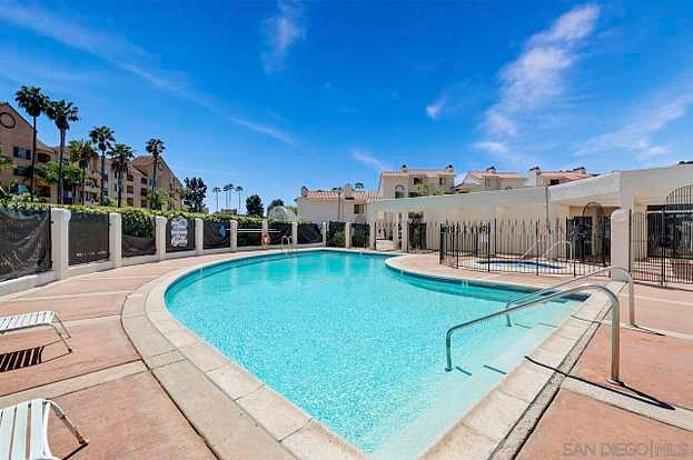 Pool and jacuzzi.