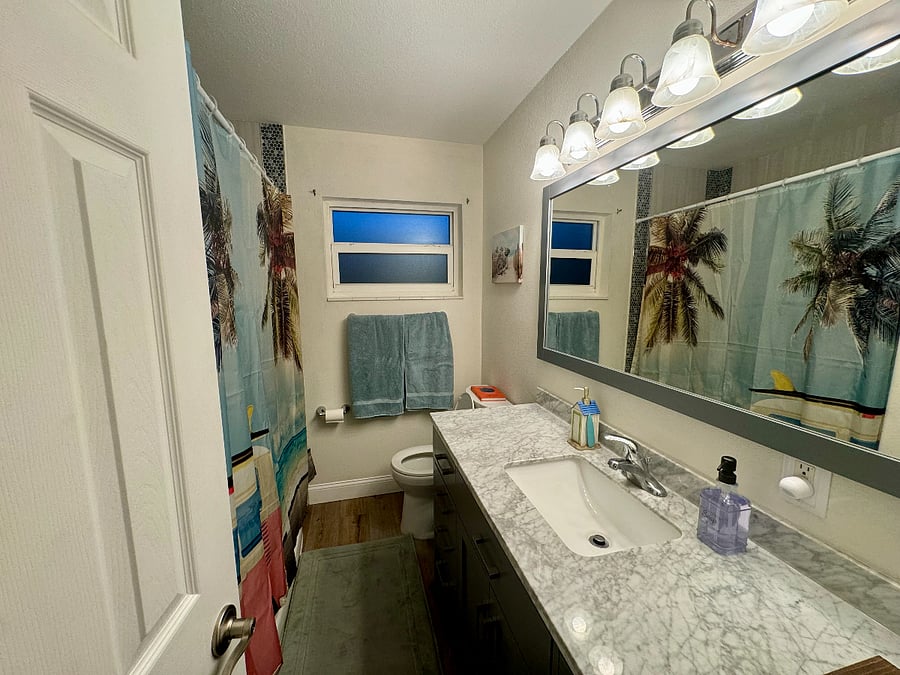 2nd Bathroom with Coastal Vibe