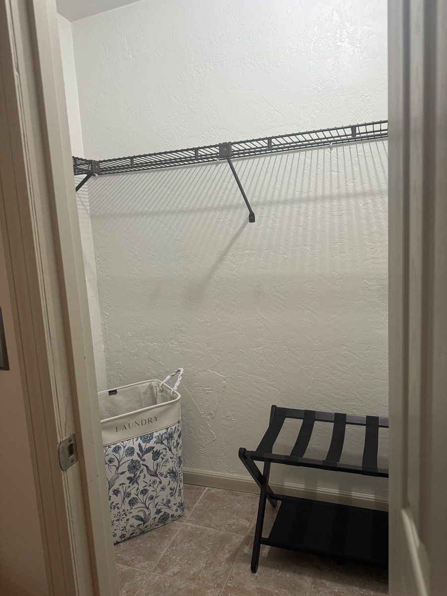 2nd bedroom closet