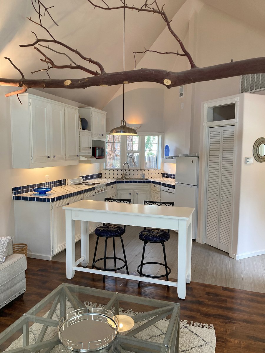 Furnished Finder property 741493_1 photo 2