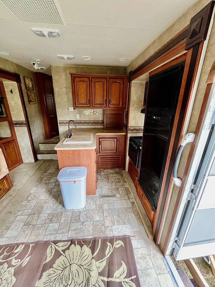 Furnished Finder property 741500_1 photo 6