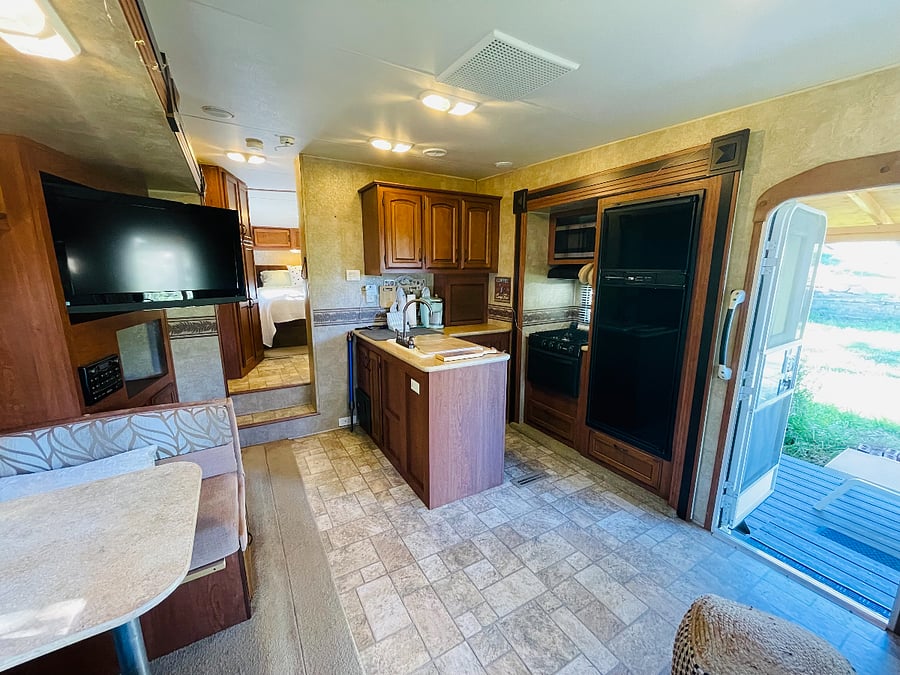 Furnished Finder property 741500_1 photo 30