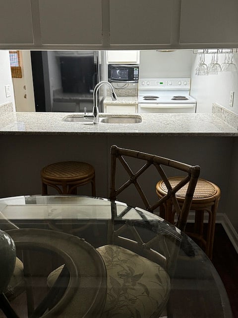 Furnished Finder property 741548_1 photo 3