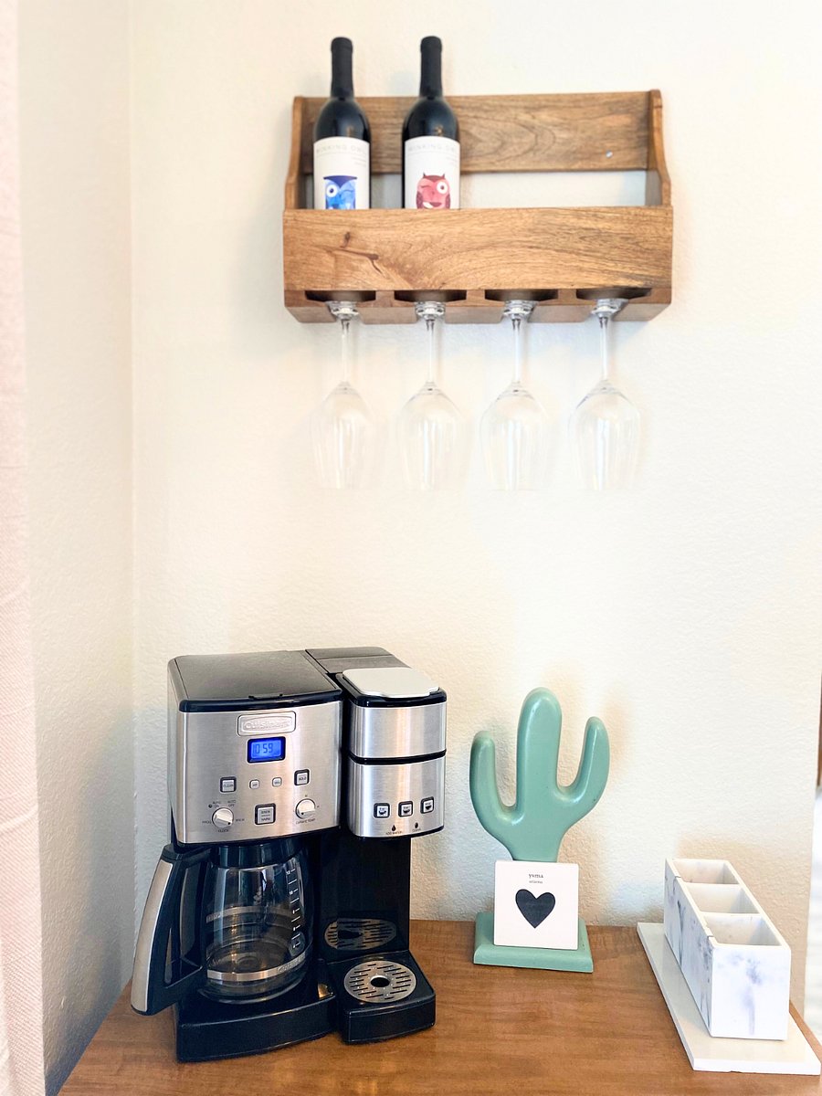 Coffee & Wine station