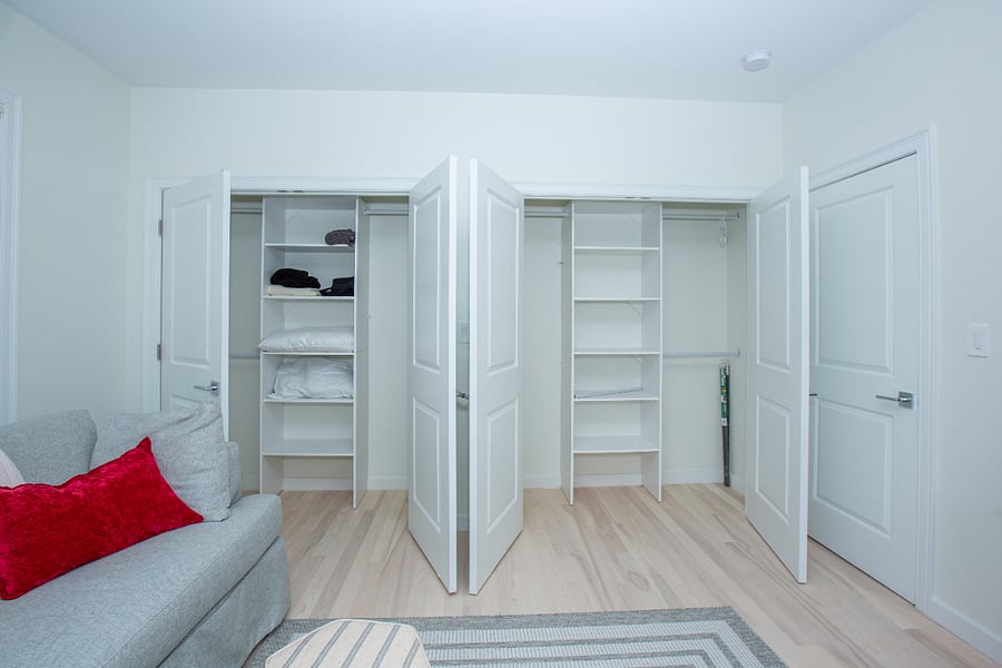 3rd Bedroom closets