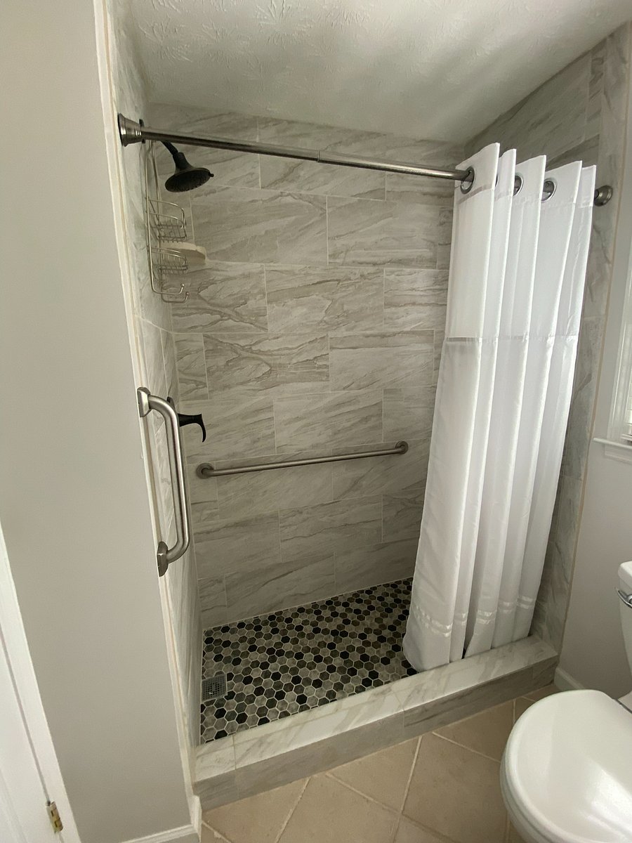 Upstairs shared shower
