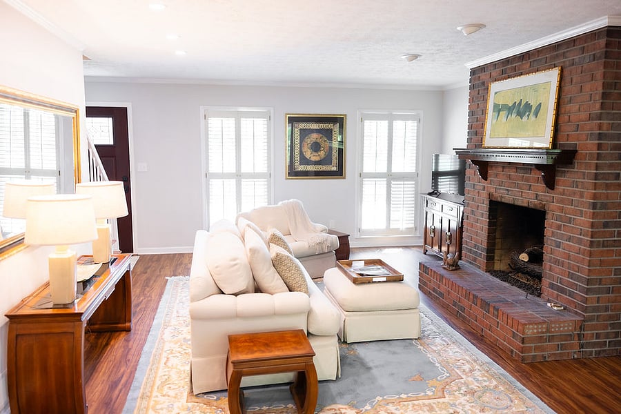 Living room with view onto front yard