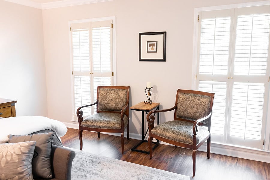 Master bedroom sitting chairs