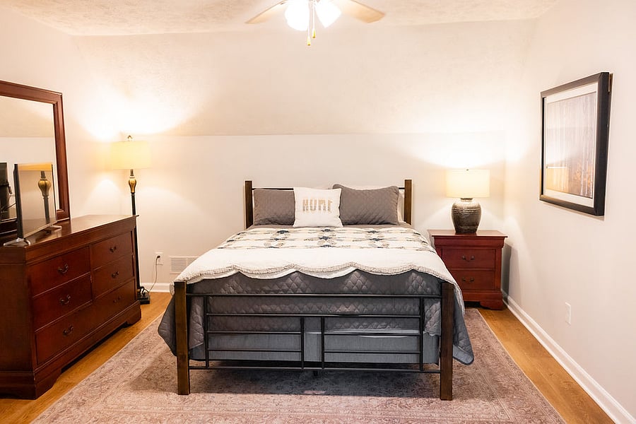 Queen bed in upstairs left