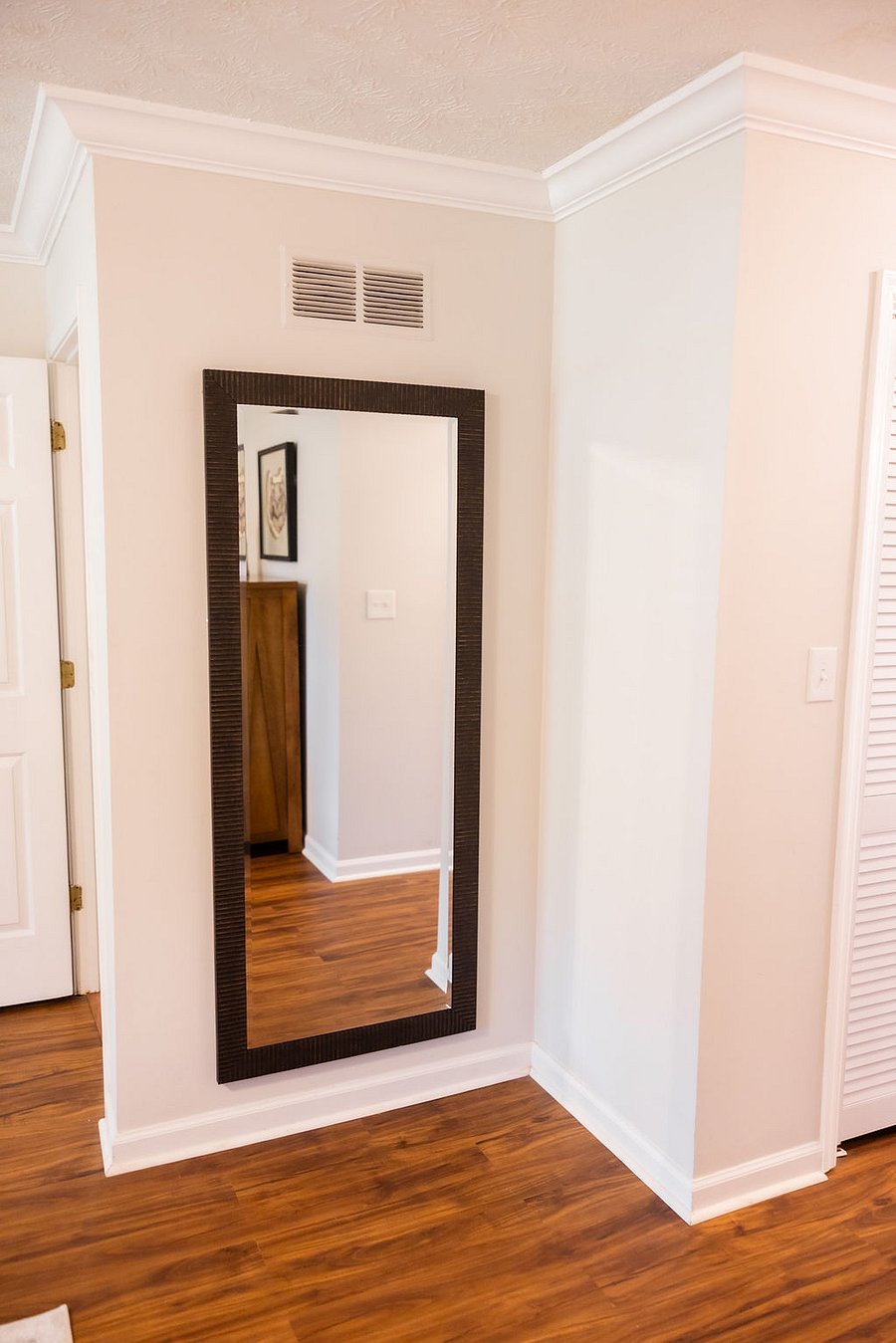Full length mirror 