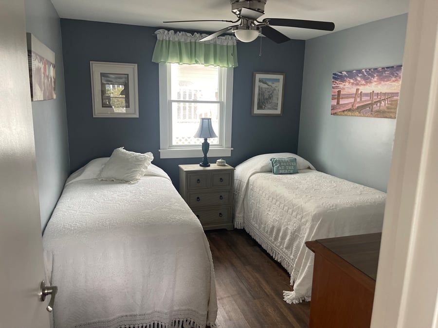 Bedroom 1, 2 twins
