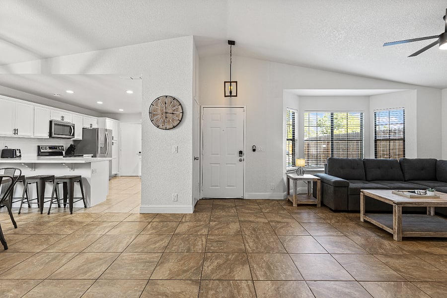 Furnished Finder property 742119_1 photo 3