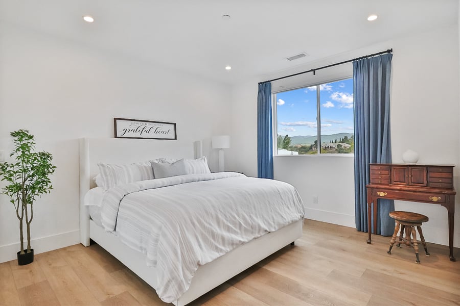 Furnished Finder property 742173_1 photo 4