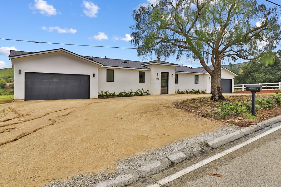 Furnished Finder property 742173_1 photo 21