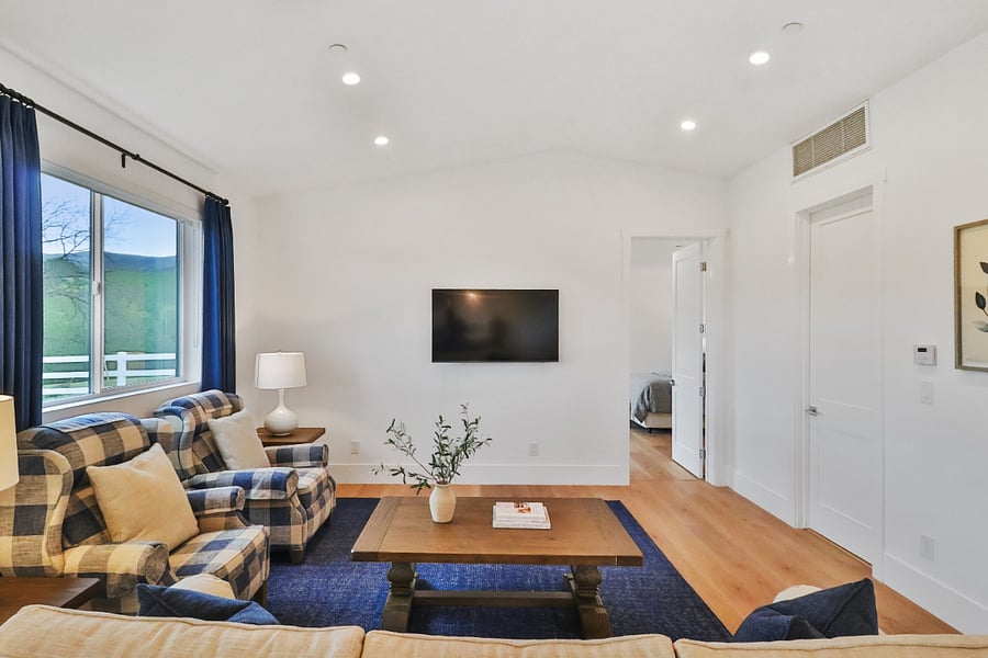 Furnished Finder property 742173_1 photo 26