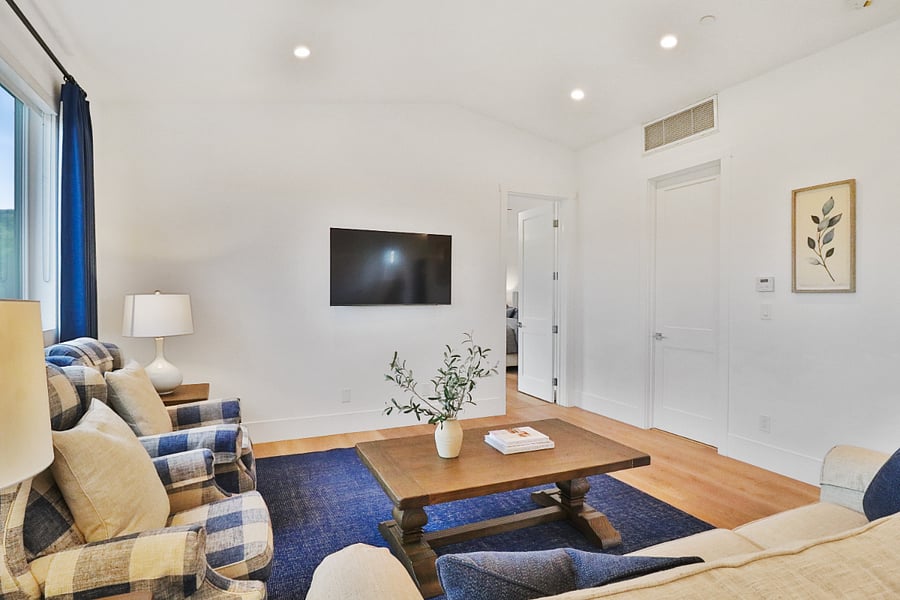 Furnished Finder property 742173_1 photo 30