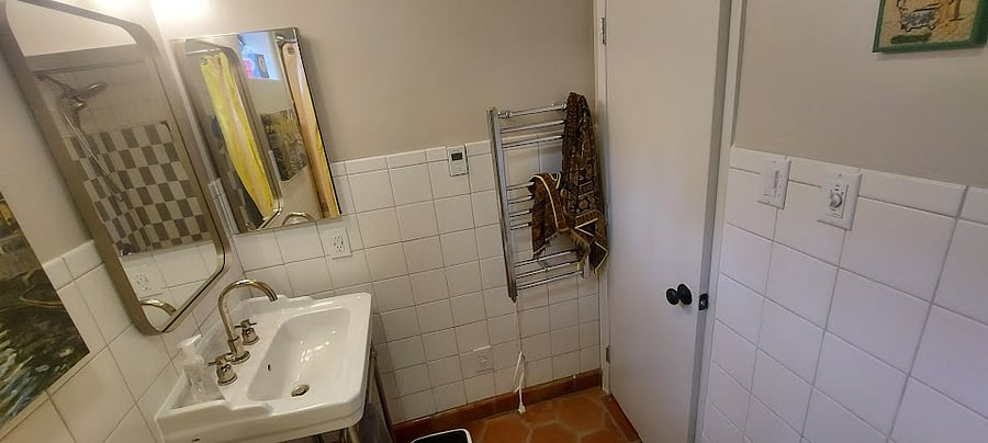 Radiant floor heat and towel warmer for the cooler months.