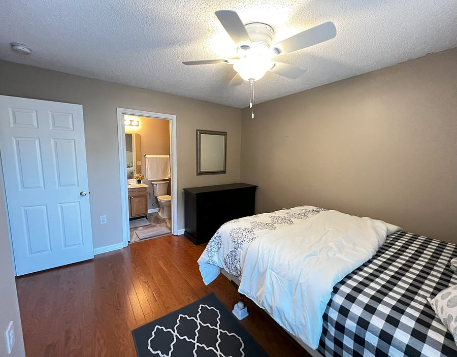 Furnished Finder property 742200_1 photo 3