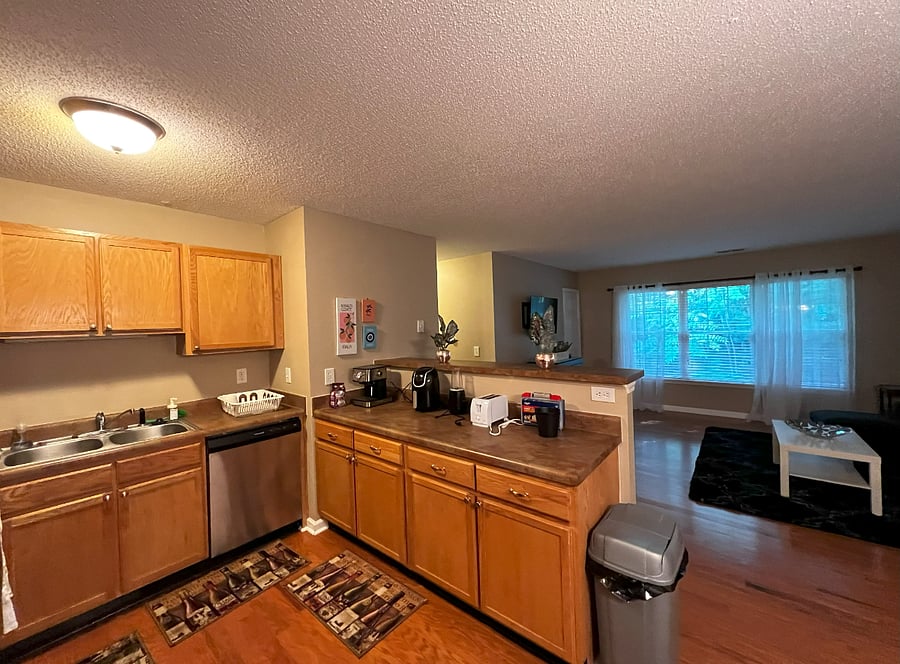 Furnished Finder property 742200_1 photo 10