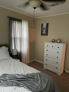 Bedroom 3 queen size bed with television