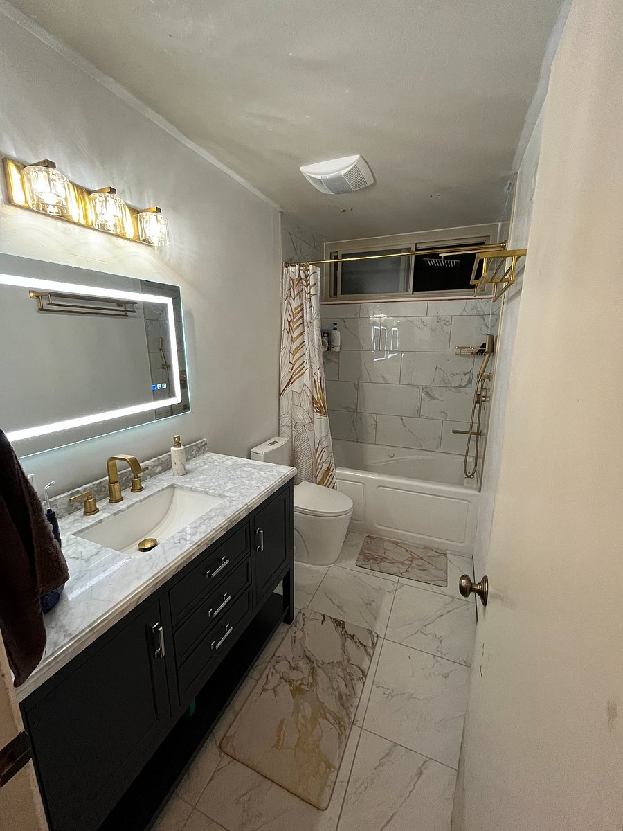 Newly remodeled bathroom (2 years old)
