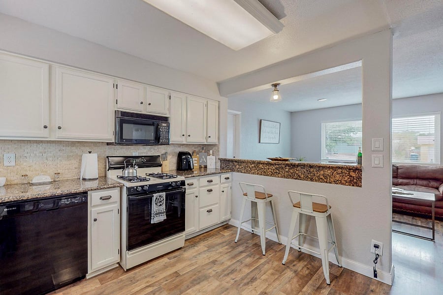 Furnished Finder property 742347_1 photo 6