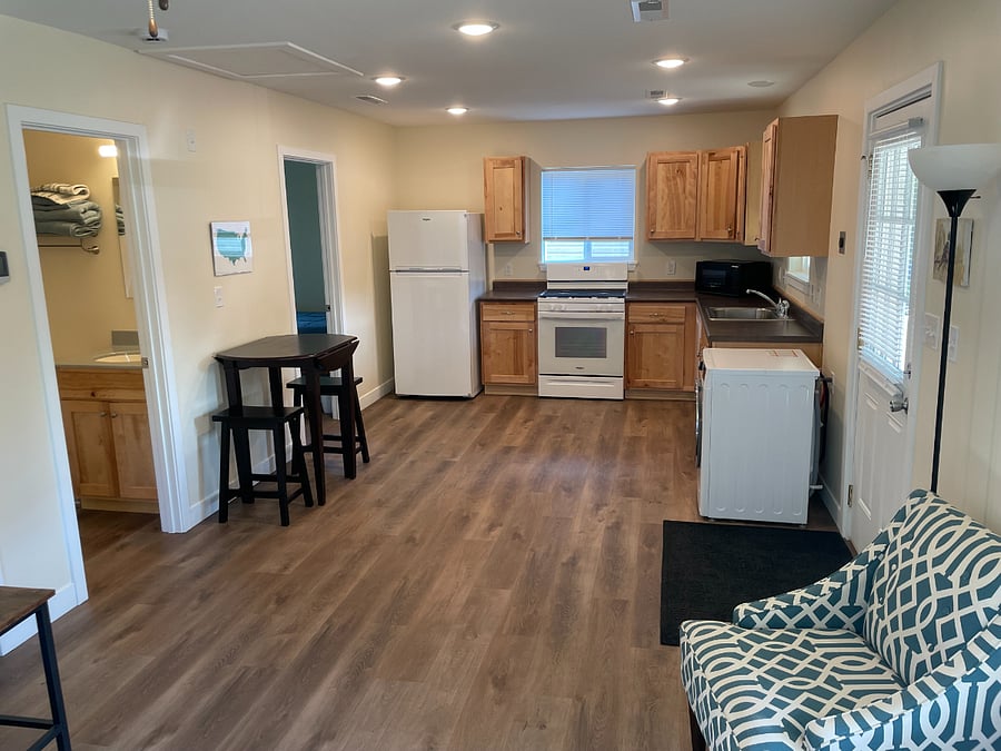 Kitchen/Dining area