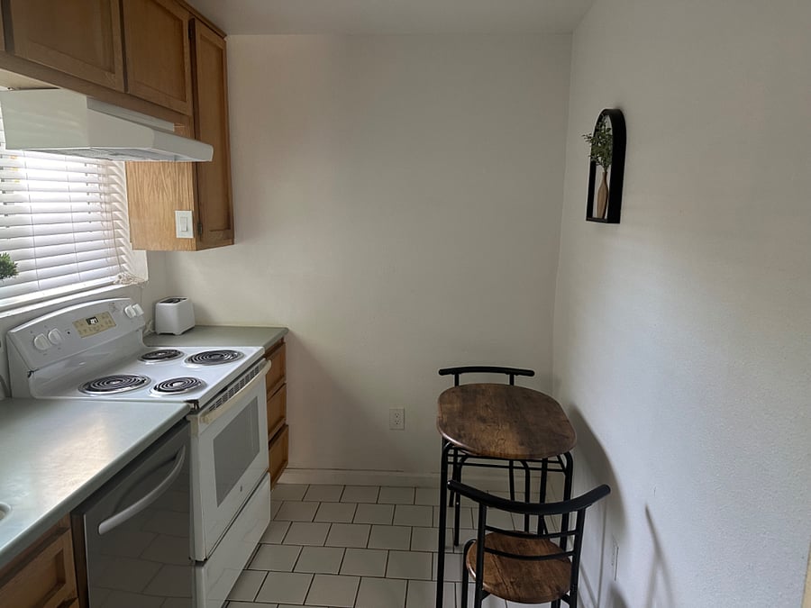 Furnished Finder property 742461_1 photo 10