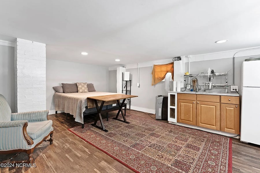 Furnished Finder property 742488_1 photo 3