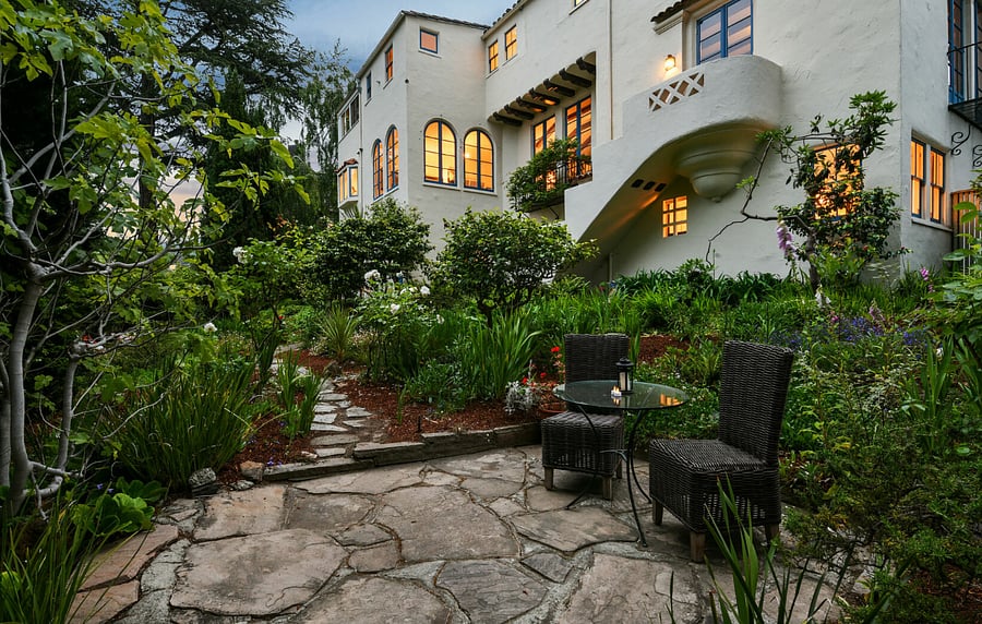 Furnished Finder property 742596_1 photo 1