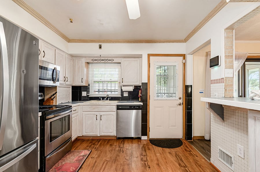 Furnished Finder property 742614_1 photo 3