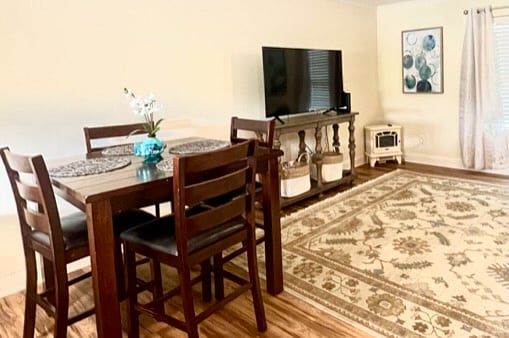 Furnished Finder property 742635_1 photo 11