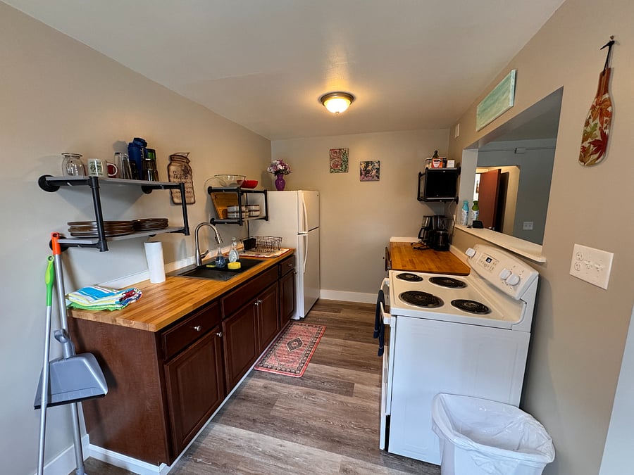 Furnished Finder property 742807_1 photo 2