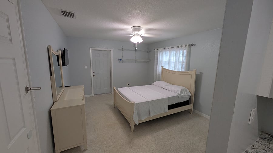 Furnished Finder property 742830_1 photo 4