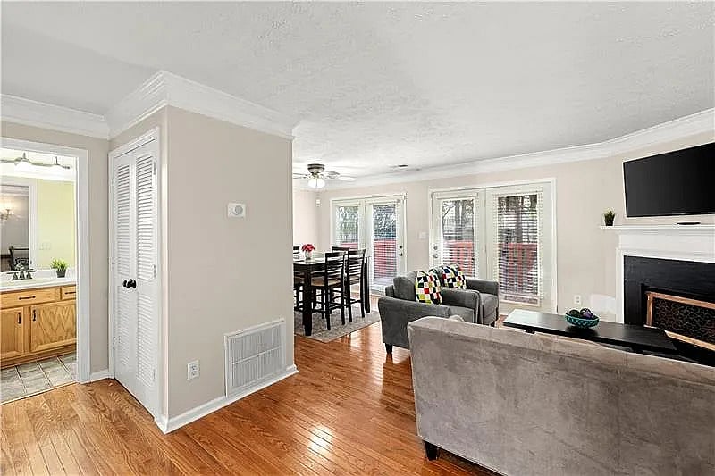 Furnished Finder property 742869_1 photo 8