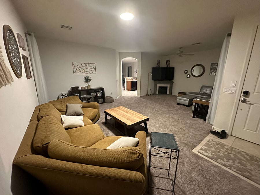 Furnished Finder property 742996_1 photo 3