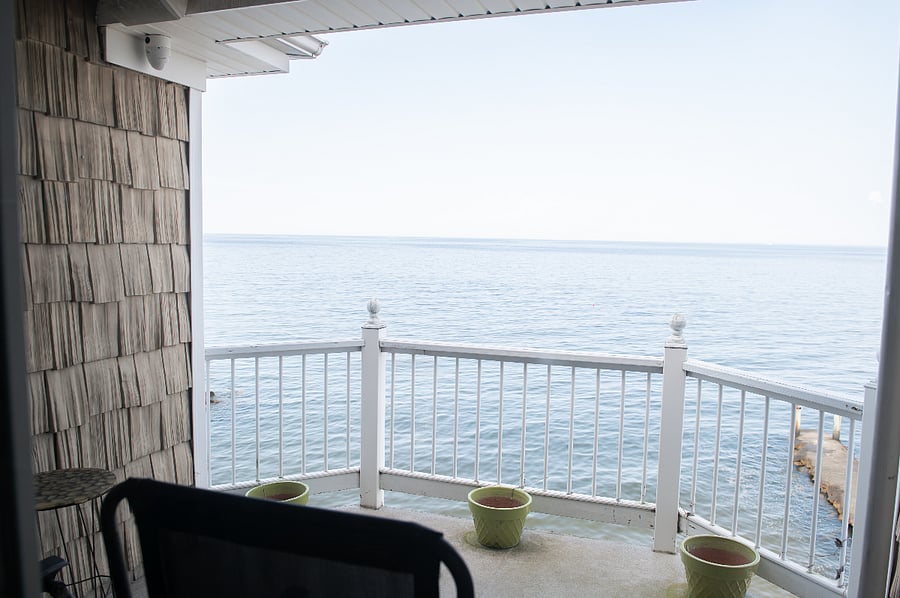 2nd floor balcony