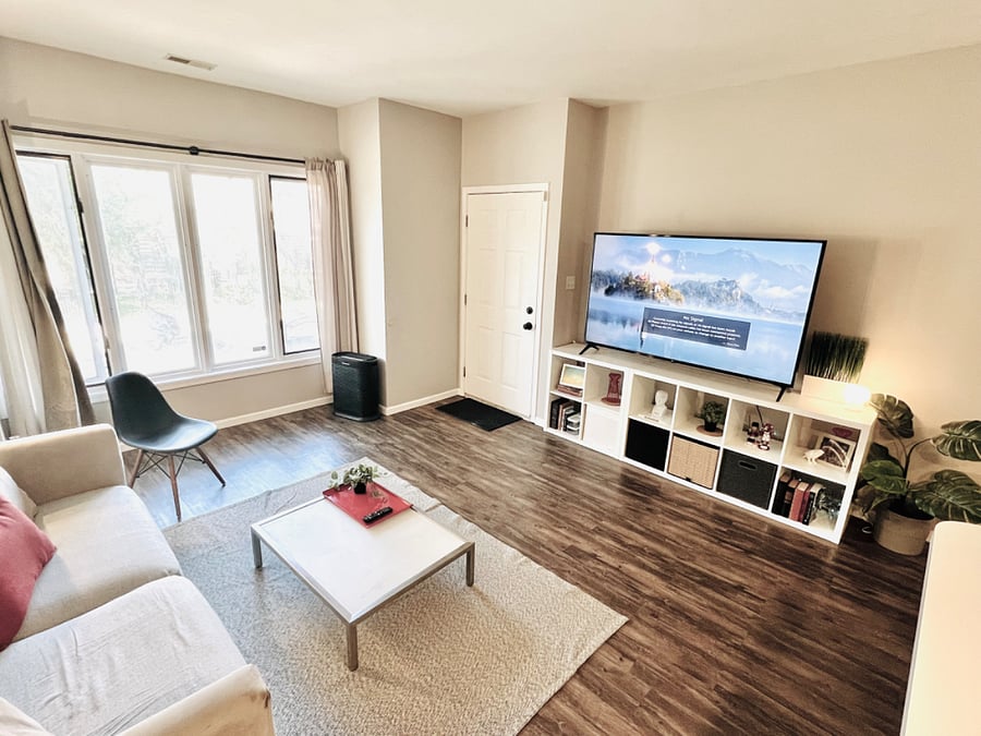 Living room with Bay Window