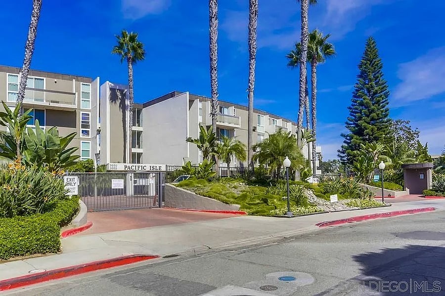 Furnished Finder property 743180_1 photo 18