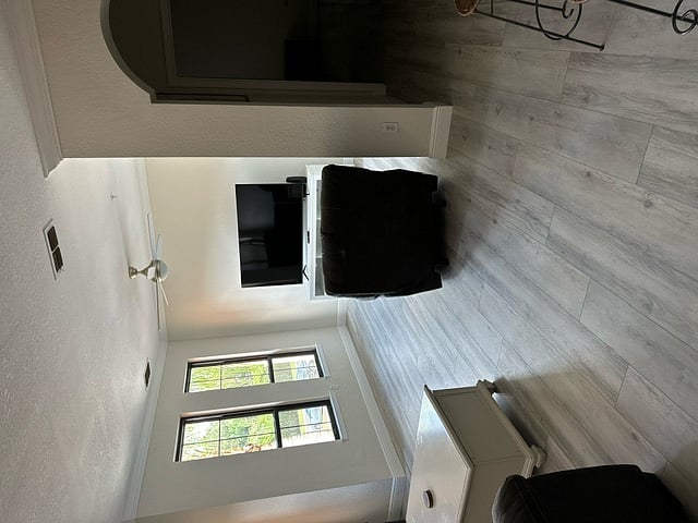 Furnished Finder property 743227_1 photo 3