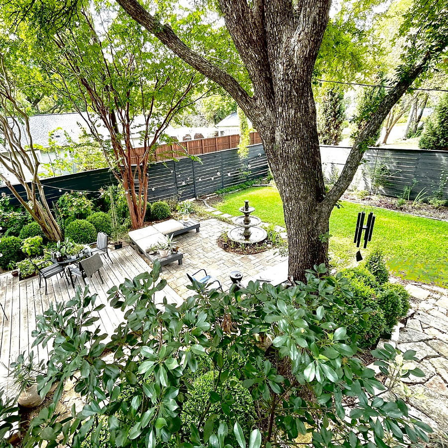 Park and enter through side gate, stepping stones lead past the antique fountain to your upstairs retreat