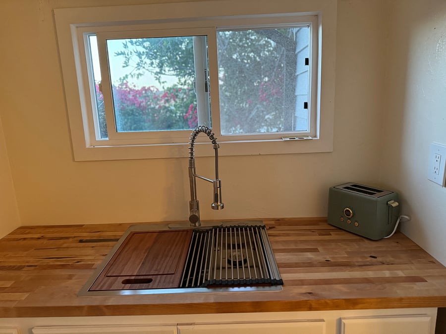 NEW SINK JUST INSTALLED.. LARGE ENOUGH FOR YOUR MEAL PREPS FOR SURE.. 