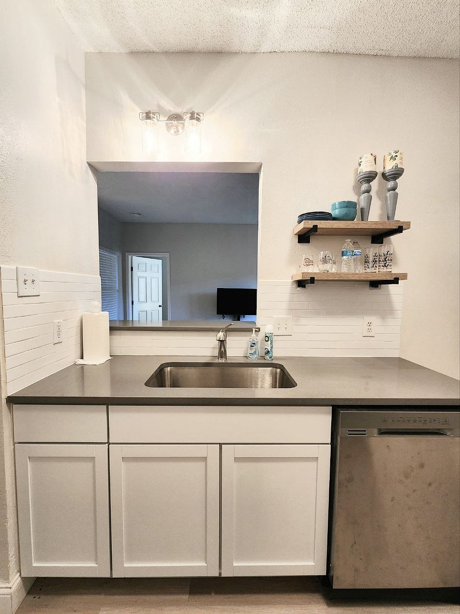 Furnished Finder property 743687_2 photo 3