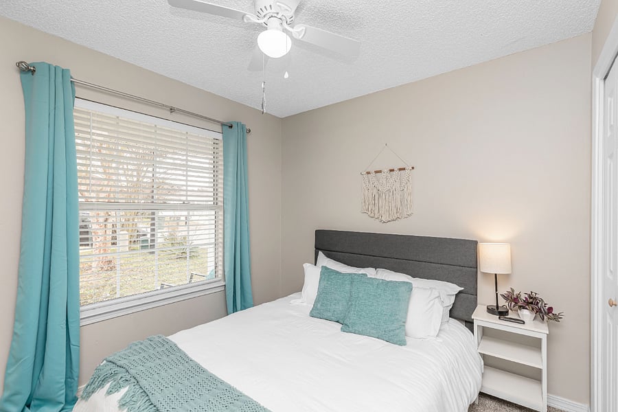 Guest Bedroom #1
- Full Size Bed
- Smart TV