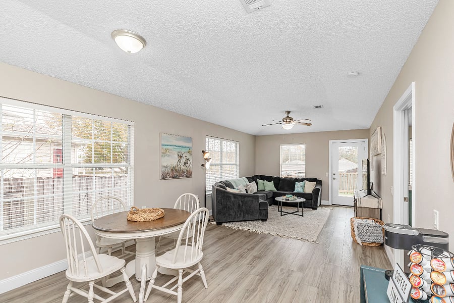 Dining and Livingroom Area