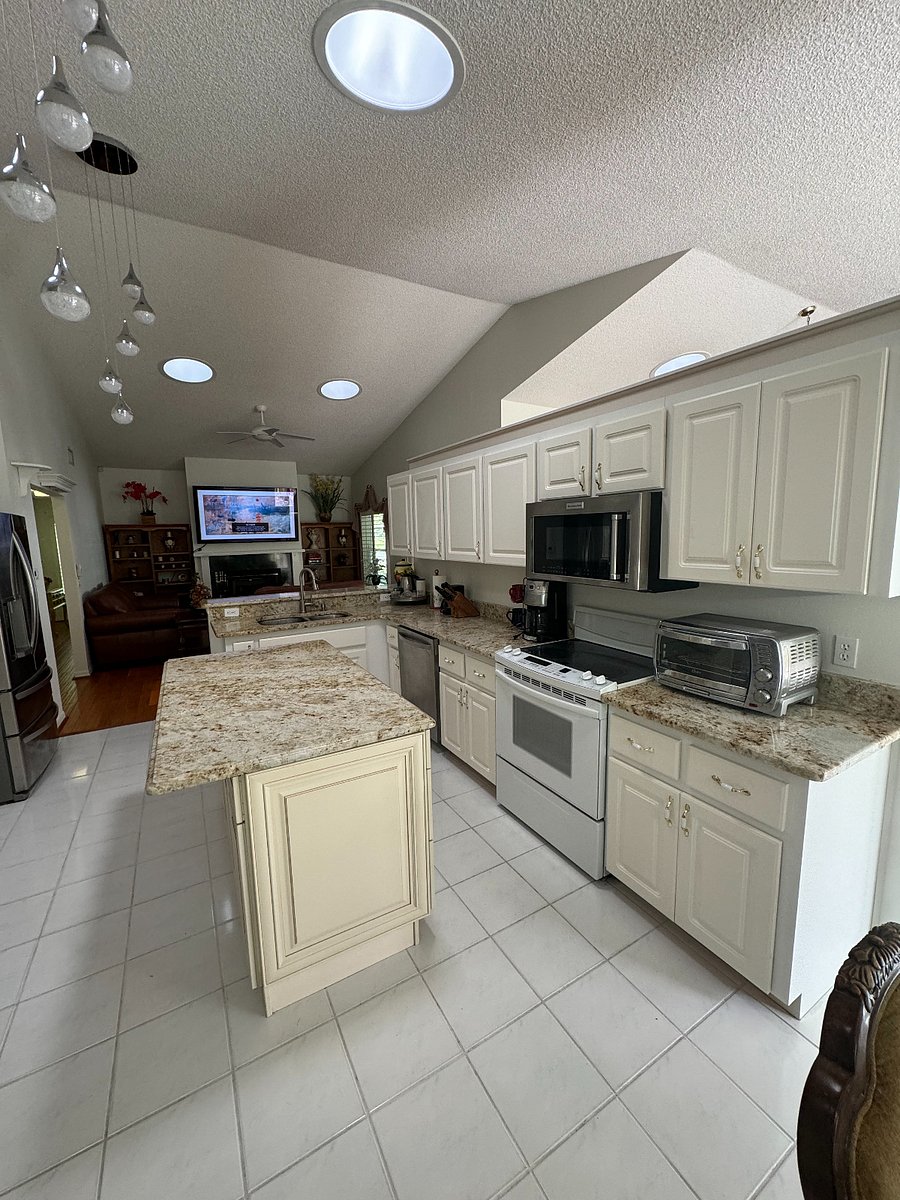 Furnished Finder property 743804_1 photo 13