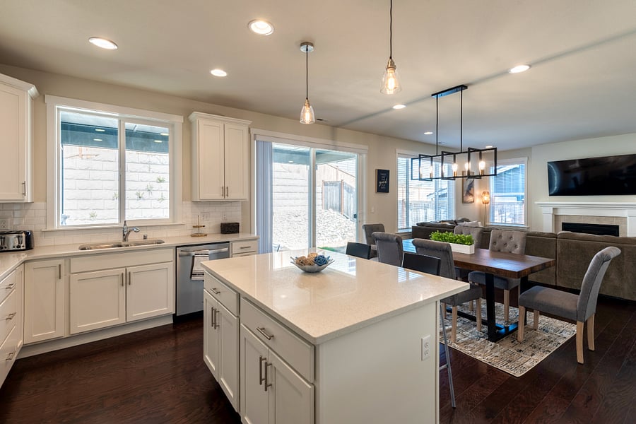 Open kitchen with gas range and oven to prepare your favorite meals!